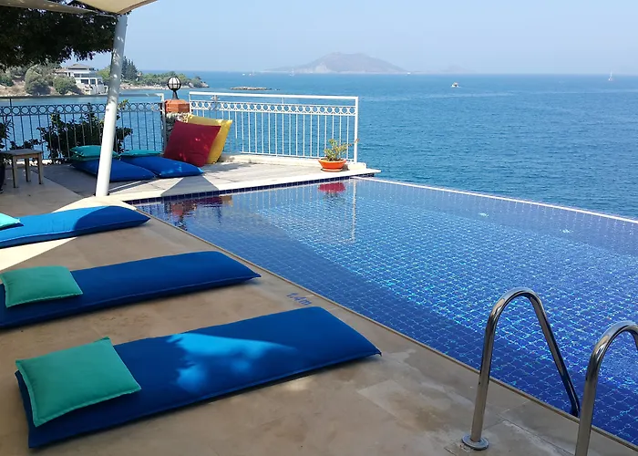 Ece Sovalye Island 3* Fethiye