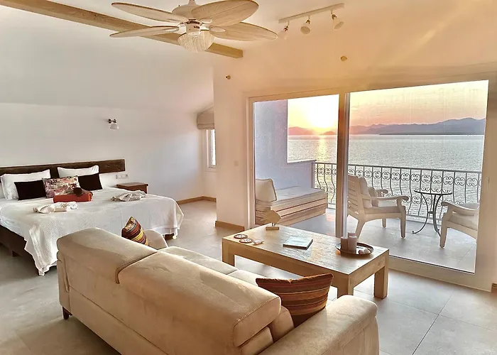 Ece Sovalye Island Hotel