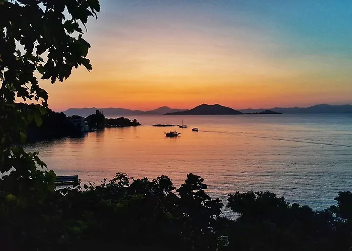 Hotel Ece Sovalye Island 3*