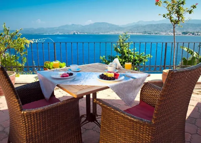 Ece Sovalye Island Hotel