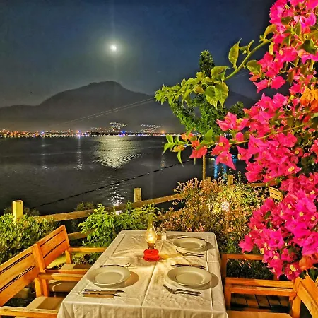 Ece Sovalye Island Hotel 4*