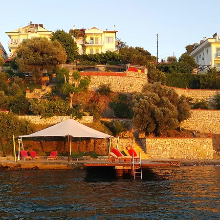 Ece Sovalye Island Hotel 4*
