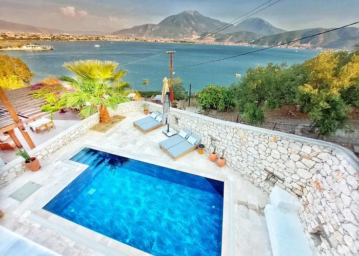 Ece Sovalye Island Hotel