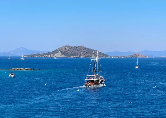 Ece Sovalye Island 3*