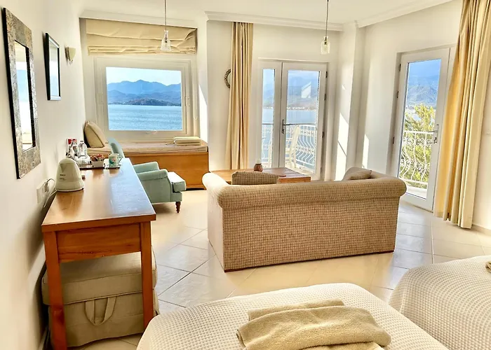 Ece Sovalye Island Hotel