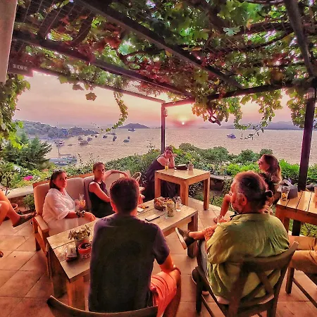 Hotell Ece Sovalye Island