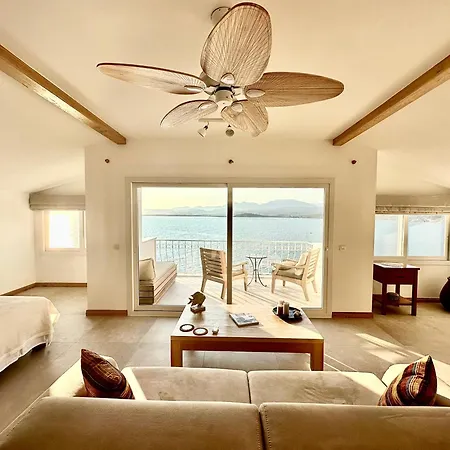 Ece Sovalye Island Φετιγιέ