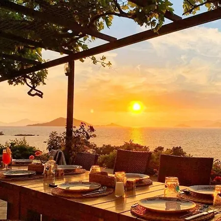 Ece Sovalye Island Hotell