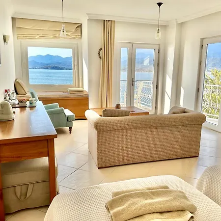 Ece Sovalye Island Hotel