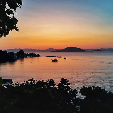 מלון Ece Sovalye Island 3*