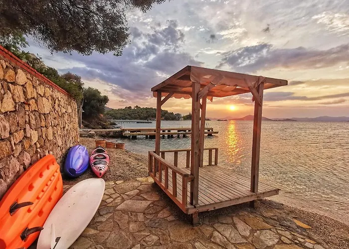 Hotel Ece Sovalye Island 3*