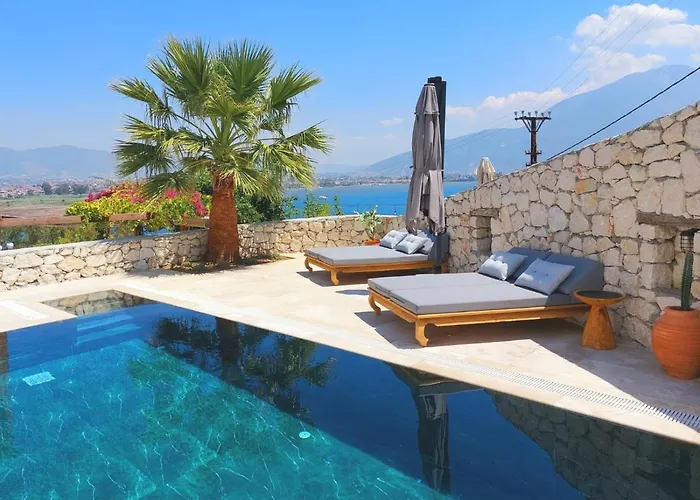 Ece Sovalye Island 3*