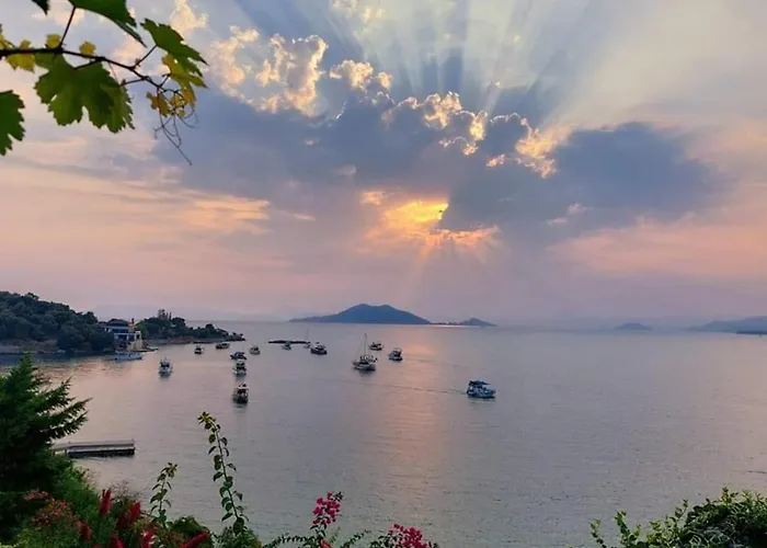 Ece Sovalye Island 3* Fethiye