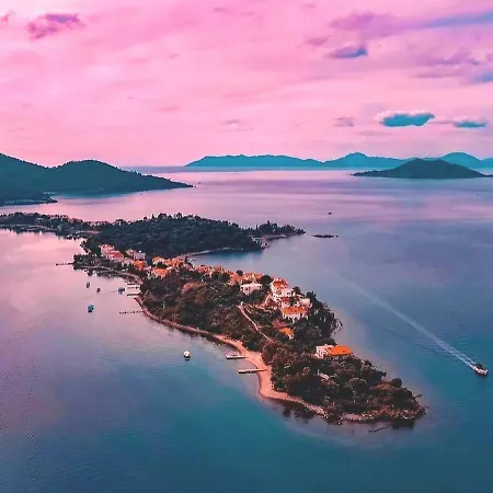 Ece Sovalye Island Hotel