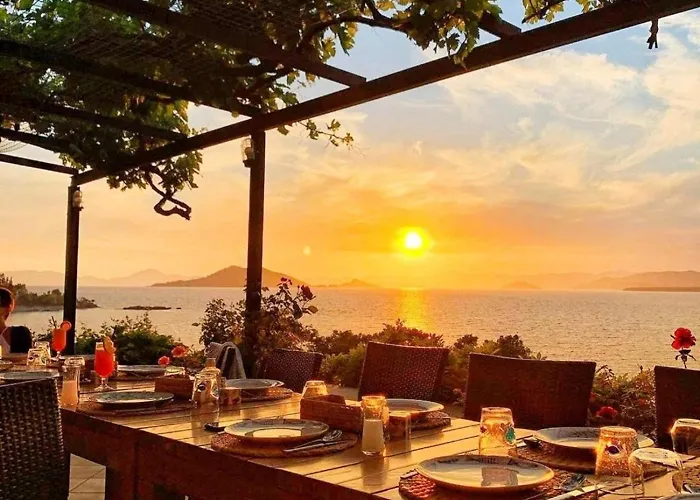 Ece Sovalye Island Hotel